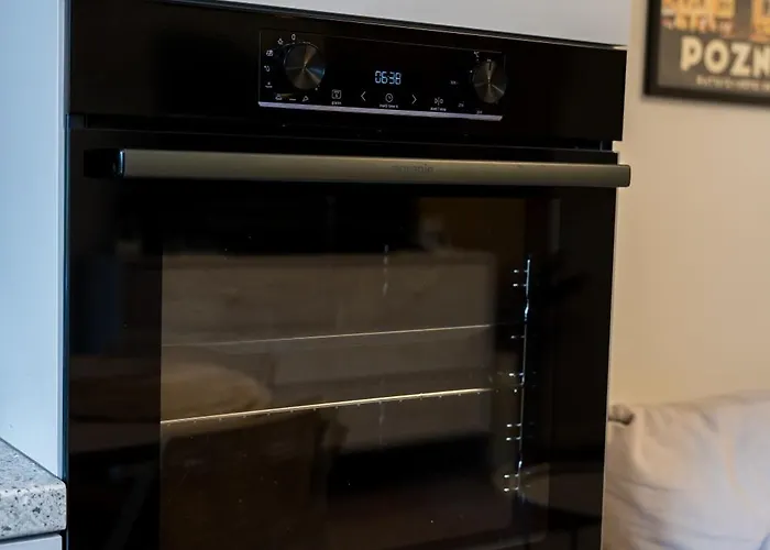 Daire Grunwald Raszynska By Bookinghost *