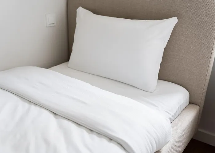 Daire Grunwald Raszynska By Bookinghost