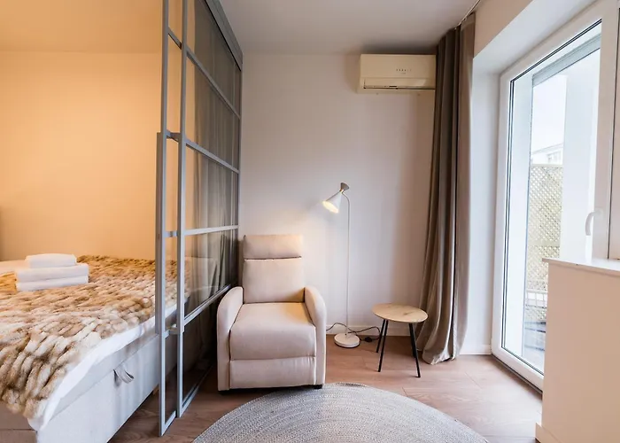 Grunwald Raszynska By Bookinghost Poznan