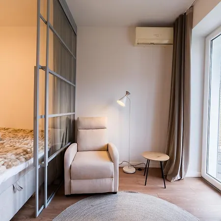 Grunwald Raszynska By Bookinghost Poznan