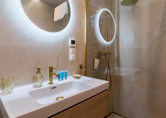 Grunwald Raszynska By Bookinghost Apartment Posen